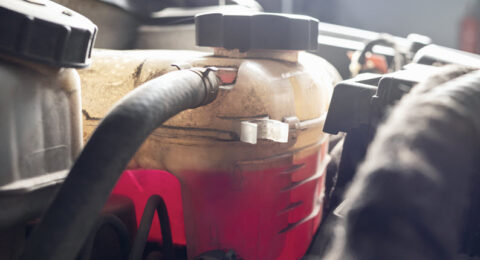 Is Your Jaguar’s Coolant Reservoir Failing? Know When to Get It Replaced